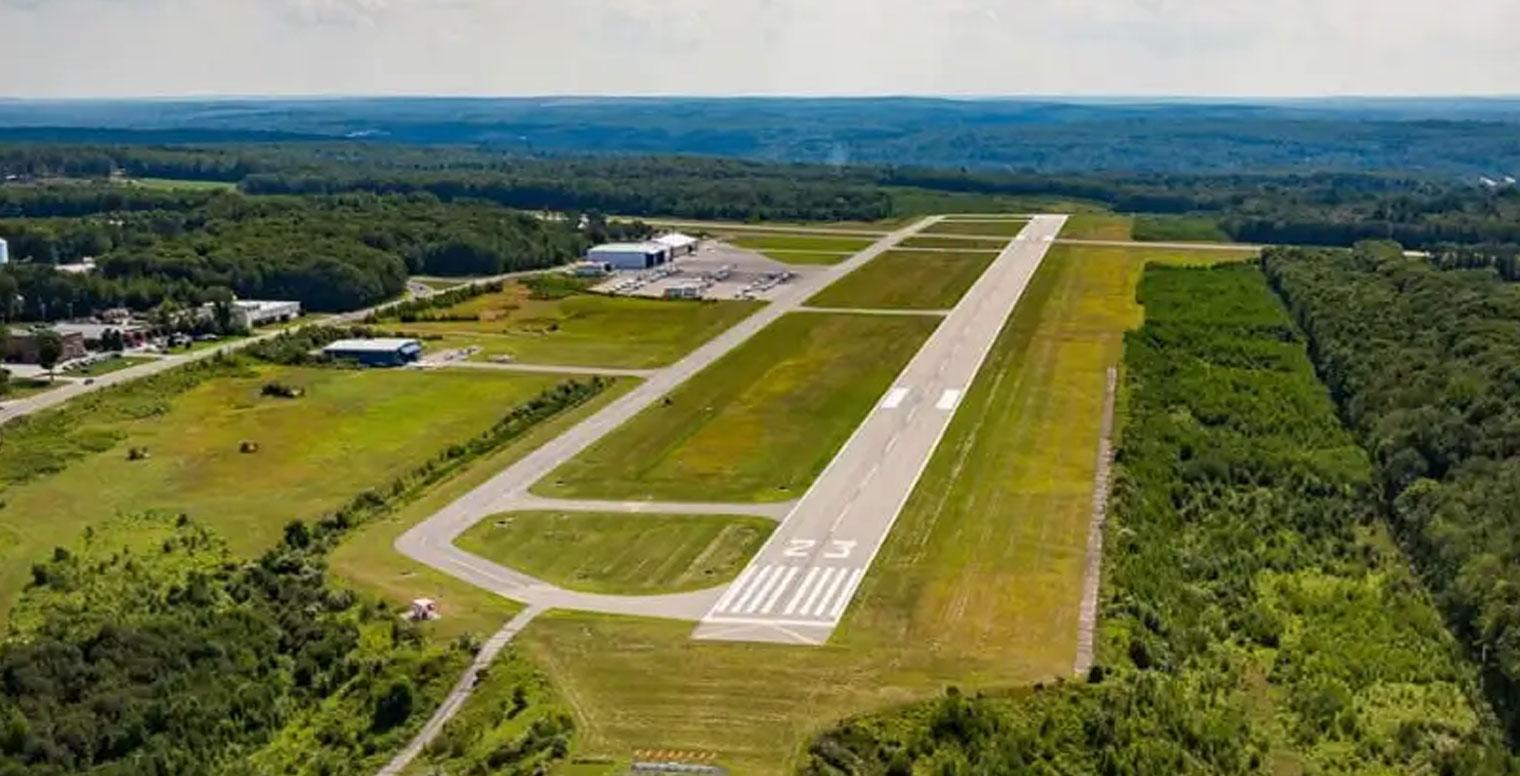 FlightLevel Aviation at KSFZ